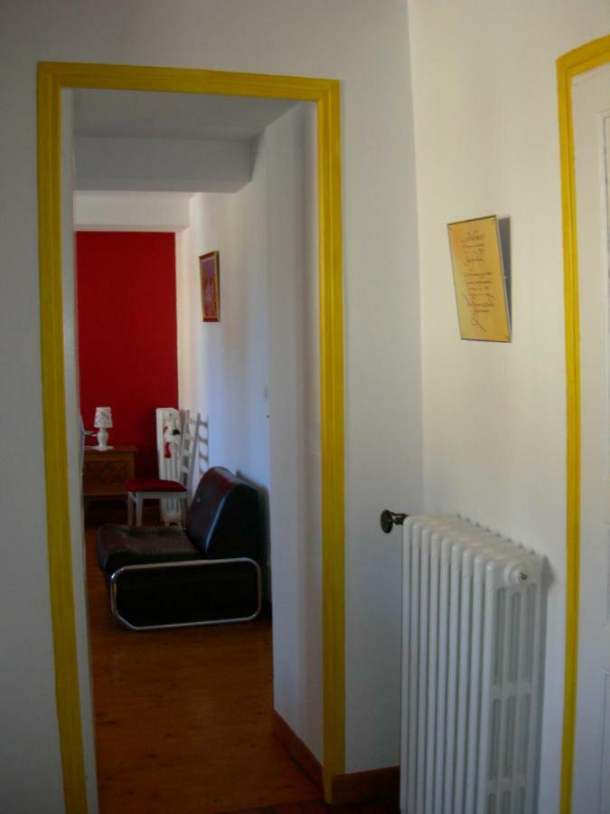 Sous La Glycine Bed & Breakfast Mielan Exterior photo