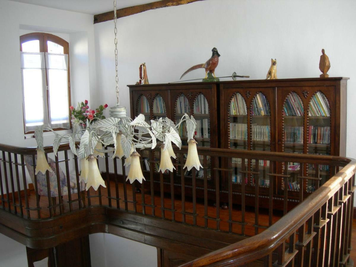 Sous La Glycine Bed & Breakfast Mielan Exterior photo