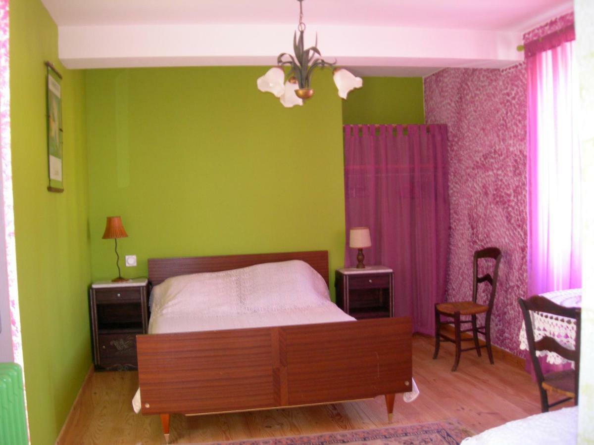 Sous La Glycine Bed & Breakfast Mielan Exterior photo