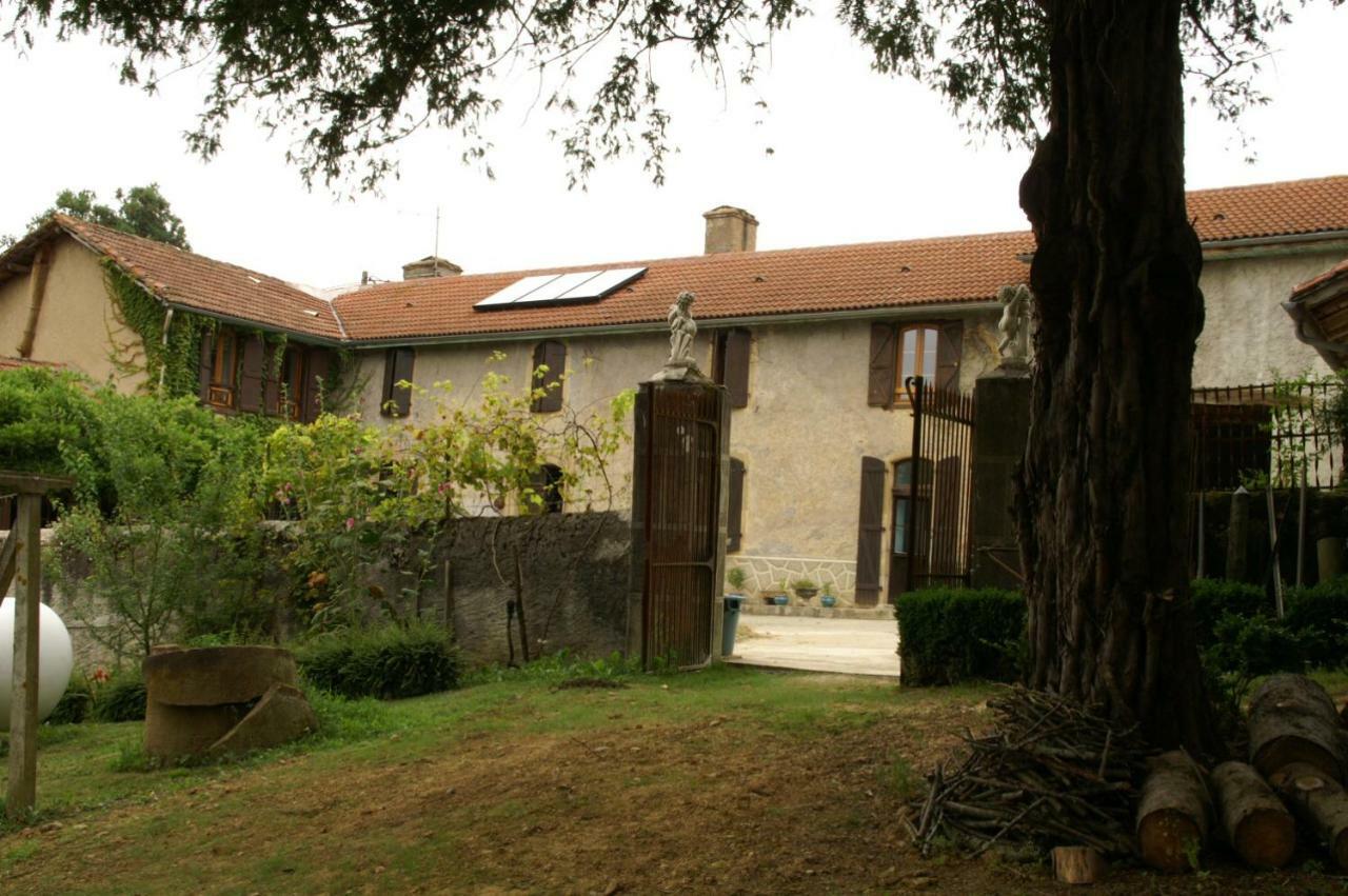 Sous La Glycine Bed & Breakfast Mielan Exterior photo